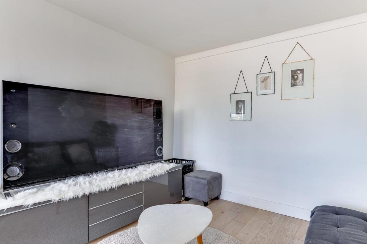 Guestready - Appartement Terrasse Vue Tour Eiffel Párizs Kültér fotó